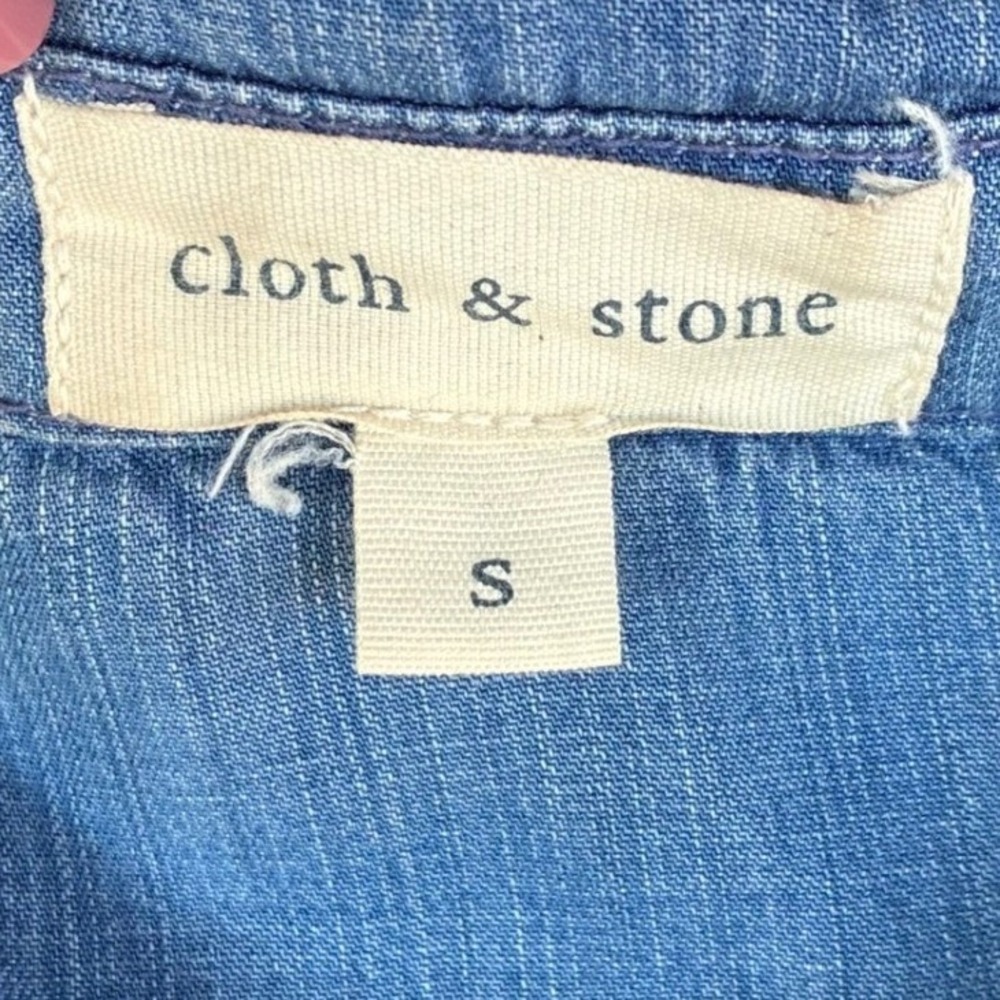 Cloth & Stone Tencel Chambray Button Down Shirt Womens Small Blue High Low Hem - Picture 4 of 11
